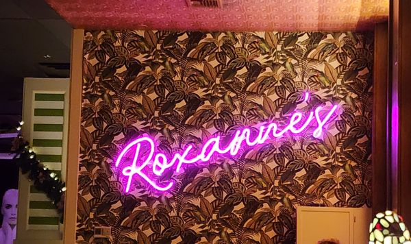 Roxanne's by null