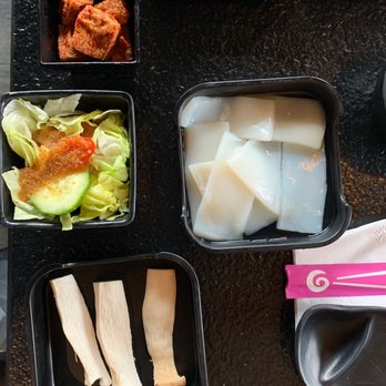 Chako - We ordered salad, salmon and tofu, is in this picture. - Barbeque Near Me - Aurora, Ontario