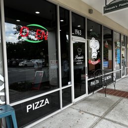 Exterior photo of Pasquales Pizzeria - Alafaya, Florida Exterior photo of Pasquales Pizzeria - Alafaya, Florida