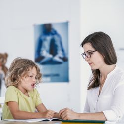 Queens Letters - Wilson Reading tutoring for students with learning differences, serving Queens areas like Bayside, Astoria, & Forest Hills. Contact us now!
