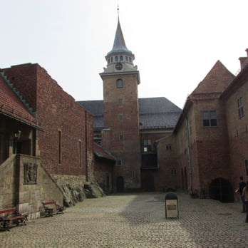 Akershus festning - Fascinating courtyard - Museums Near Me - Oslo, 03 Akershus festning - Fascinating courtyard - Museums Near Me - Oslo, 03