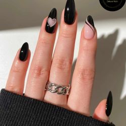 Deluxe Nails