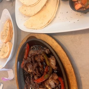 Mambos Grill - Steak fajitas - Italian Near Me - Homestead, Florida Mambos Grill - Steak fajitas - Italian Near Me - Homestead, Florida