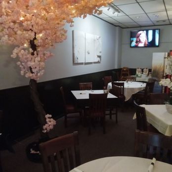 Billy Lee's Chinese Cuisine - Interior Dining Room. - Chinese Near Me - Columbus, Ohio Billy Lee's Chinese Cuisine - Interior Dining Room. - Chinese Near Me - Columbus, Ohio