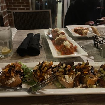 Vazzy's Osteria - Fried mozz, meatball app, chicken bruschetta - Italian Near Me - Monroe, Connecticut