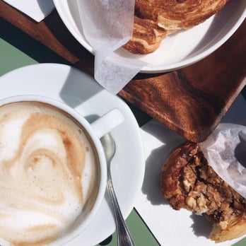 L'Art Sucré - Cappuccino x Pastry - Desserts Near Me - Frankfurt, HE