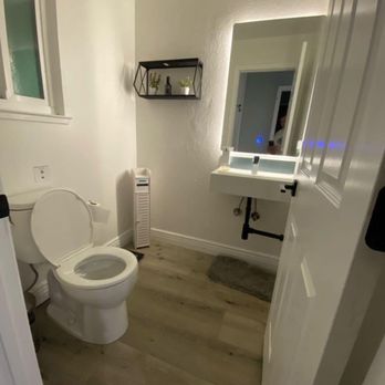 Pinky's Electric - LED Mirror Installation - Electricians Near Me Pinky's Electric - LED Mirror Installation - Electricians Near Me