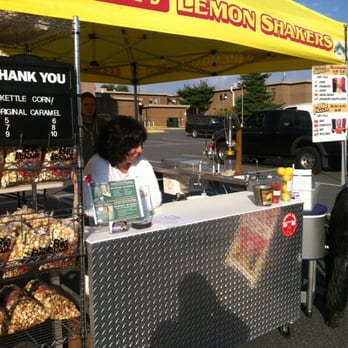 Bowie Farmers Market - a woman selling lemon cakes - Farmers Market Near Me - Bowie, Maryland Bowie Farmers Market - a woman selling lemon cakes - Farmers Market Near Me - Bowie, Maryland