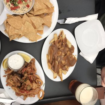 Elephant & Castle - Dip calamari poutine IPA - British Near Me - Washington, DC, District of Columbia