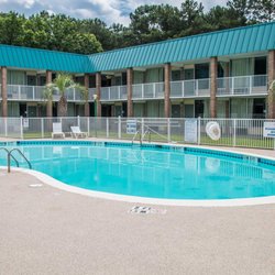 Quality Inn Suites 36 Photos 22 Reviews Hotels 19000