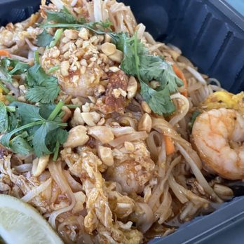 Thai Mee Up - Pad Thai - Food Trucks Near Me - Kahului, Hawaii Thai Mee Up - Pad Thai - Food Trucks Near Me - Kahului, Hawaii
