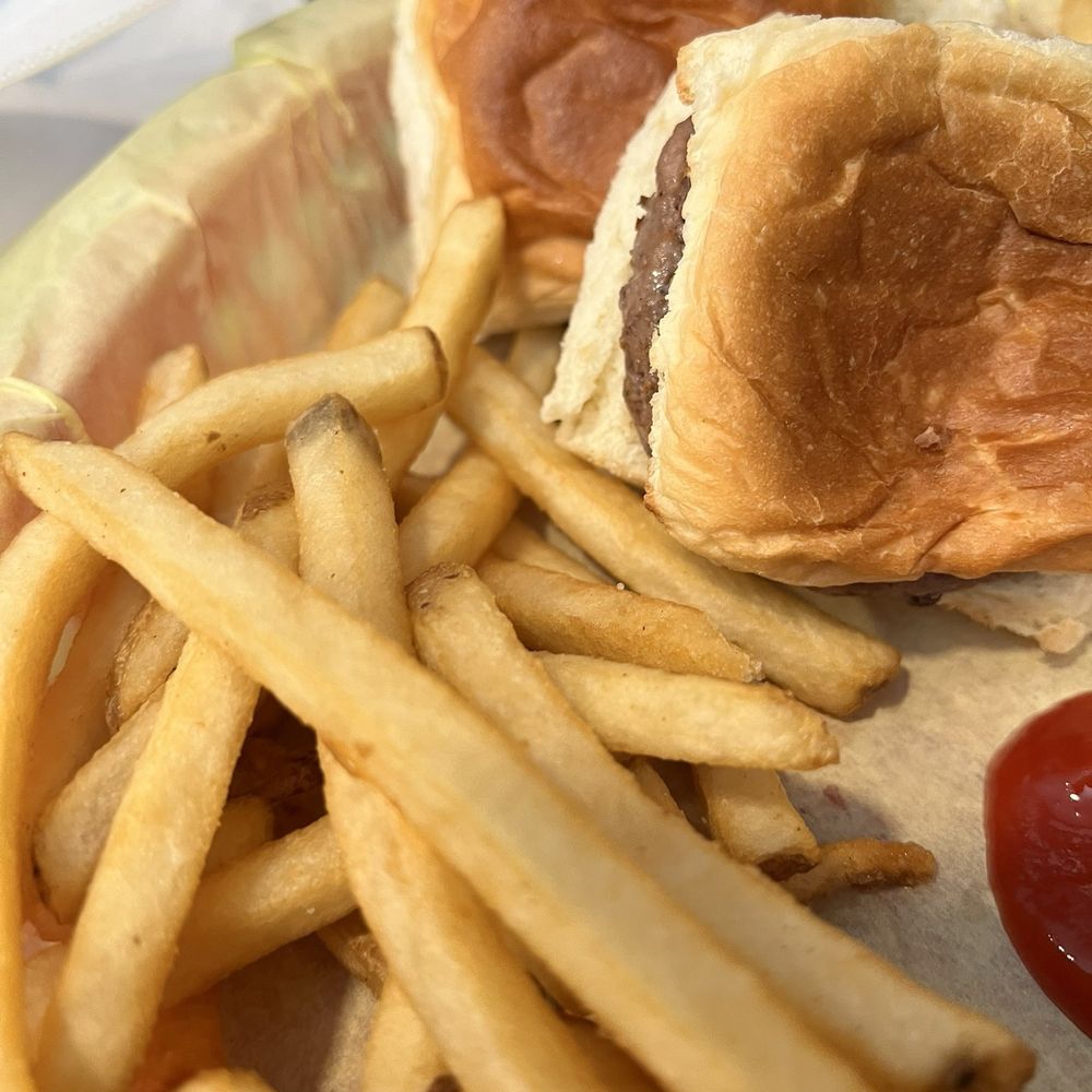 Live Oak Grill - Kids burger - Cheesesteaks Near Me - Sugar Land, Texas Live Oak Grill - Kids burger - Cheesesteaks Near Me - Sugar Land, Texas