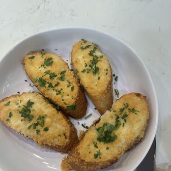 Pasta Corner - Garlic Bread - Pasta Shops Near Me - Los Angeles, California Pasta Corner - Garlic Bread - Pasta Shops Near Me - Los Angeles, California