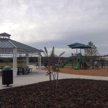 Independence Park - Picnic pavilion and playground (looking from the street) - Skate Parks Near Me - Winter Garden, Florida