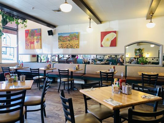 The Walnut Avenue Cafe by null