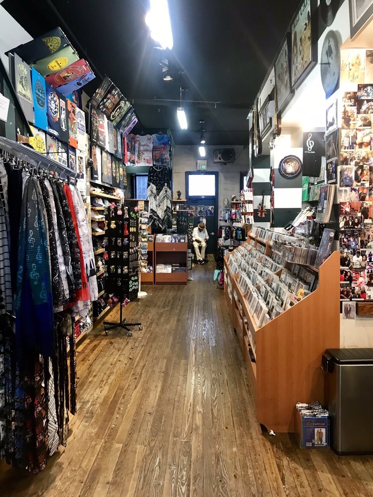 MEMPHIS MUSIC RECORDS TAPES & SOUVENIRS 24 Photos & 22 Reviews 149