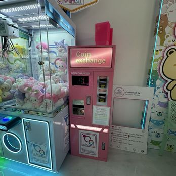 Claw Em All - Coin exchange machine - Arcades Near Me - Las Vegas, Nevada Claw Em All - Coin exchange machine - Arcades Near Me - Las Vegas, Nevada