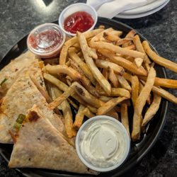 The Thistle Gastropub - Chicken quesadilla