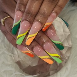 Mona's Nail Salon