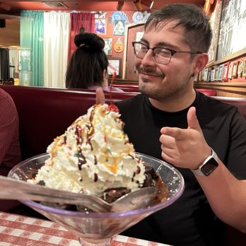 Buca di Beppo Italian Restaurant - Happy Birthday Michael - Italian Near Me - Redondo Beach, California Buca di Beppo Italian Restaurant - Happy Birthday Michael - Italian Near Me - Redondo Beach, California