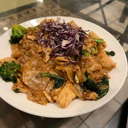 53. Pad See-Ew Dinner