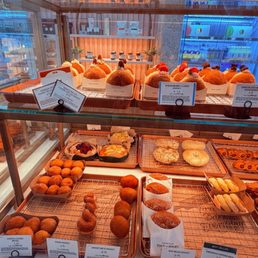 Pastry bar