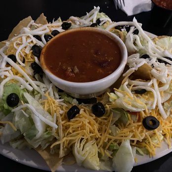 Manny's Sports Tavern - Chili Beer Cheese Nachos. - American Near Me - Sandusky, Ohio Manny's Sports Tavern - Chili Beer Cheese Nachos. - American Near Me - Sandusky, Ohio
