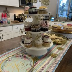 Sugardarlings Cupcakes - Assortment of 24 cupcakes for an engagement party!