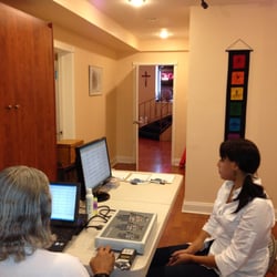 Astrology & Crystals - BioPulsar Workshop with Prof. Bi Nah with one of our clients preforming a chakra balancing sessions. $125