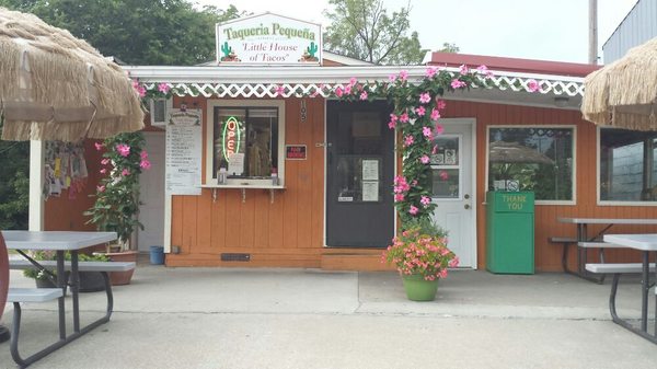 Taqueria Pequena by null