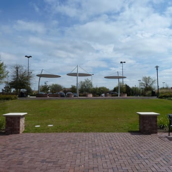 Brooks Lake - Lakes Near Me - Sugar Land, Texas Brooks Lake - Lakes Near Me - Sugar Land, Texas