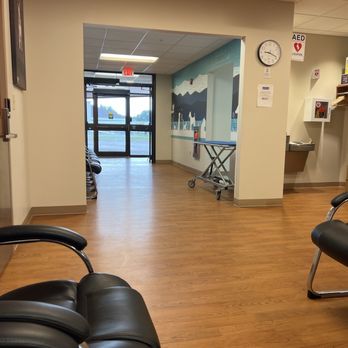 Rochester Emergency Veterinary Services - Veterinarians Near Me - East Rochester, New York Rochester Emergency Veterinary Services - Veterinarians Near Me - East Rochester, New York