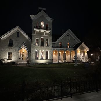 Le Chateau - Outside at night - French Near Me - La Crosse, Wisconsin