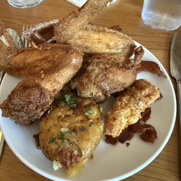 Fried chicken wings Fried chicken wings