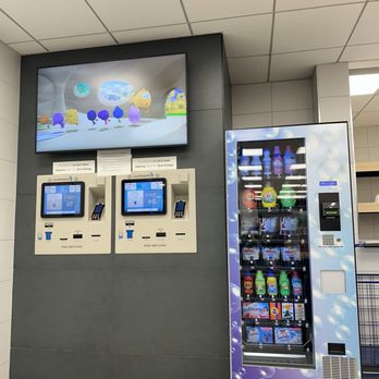 Laundry House - Laundromat - Card machines & soap vending. - Laundromat Near Me - Brooklyn, New York