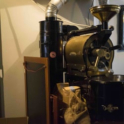Frederix Roastery X Coffee Bar - The 'micro' roaster