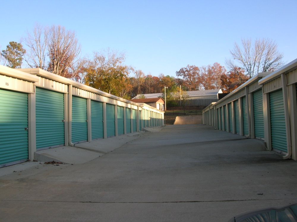 AFFORDABLE STORAGE Updated June 2024 3041 Rd, Bessemer