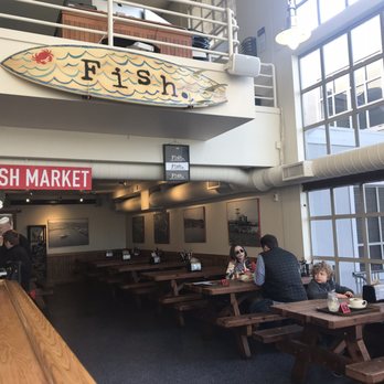 Fish - Indoor seating area - Seafood Near Me - Sausalito, California