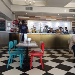 Harry Ramsden's - The bar area