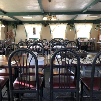 Twin Wok Restaurant - The dining room. - Chinese Near Me - Ely, Nevada