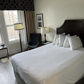 Chancellor Hotel - Super clean rooms - Hotels Near Me - San Francisco, California Chancellor Hotel - Super clean rooms - Hotels Near Me - San Francisco, California