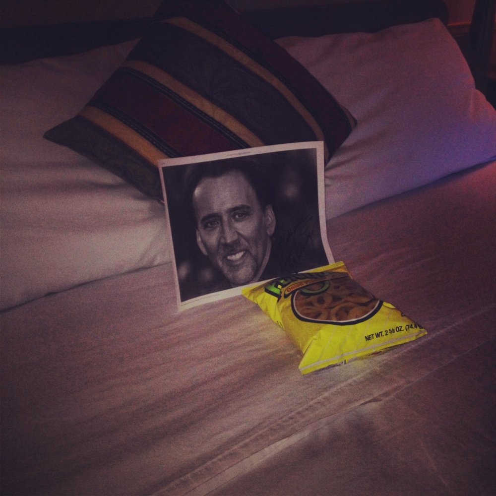 Saddleback Inn - Nicolas Cage and a bag of Funyuns waiting on the bed haha - Hotels Near Me - Lake Arrowhead, California Saddleback Inn - Nicolas Cage and a bag of Funyuns waiting on the bed haha - Hotels Near Me - Lake Arrowhead, California