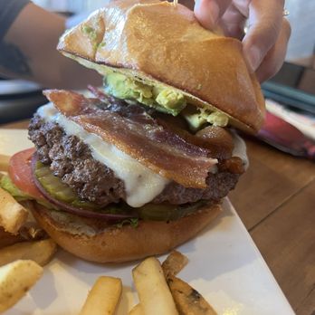 Flatiron bites & brews - Avocado Bacon Cheeseburger - Cocktail Bars Near Me - Albuquerque, New Mexico