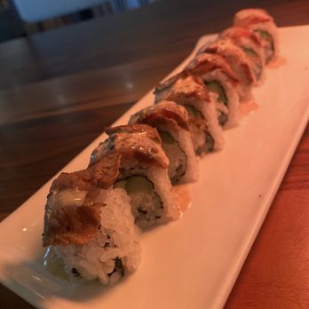 Kabooki Sushi - LV Roll : lump crab, tempura flakes, asparagus, orange chili sauce topped with torched wagyu, truffle oil, shiitake crema - Japanese Near Me - Orlando, Florida