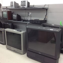 Goodwill Outlet Store - Big TV from the past.