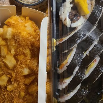 Wings Korean Chicken - Close up of the crunchy potato layer on the cheese dog & bulgogi kimbap - Chicken Wings Near Me - Sparks, Nevada Wings Korean Chicken - Close up of the crunchy potato layer on the cheese dog & bulgogi kimbap - Chicken Wings Near Me - Sparks, Nevada