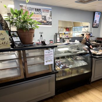 Village Bread Cafe - Nice look at the full counter area. - Delis Near Me - Jacksonville, Florida Village Bread Cafe - Nice look at the full counter area. - Delis Near Me - Jacksonville, Florida