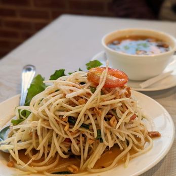 SriPraPhai Thai Restaurant - Thai Near Me - Woodside, New York