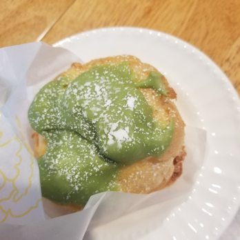 Beard Papa's - Bakeries Near Me - Irvine, California