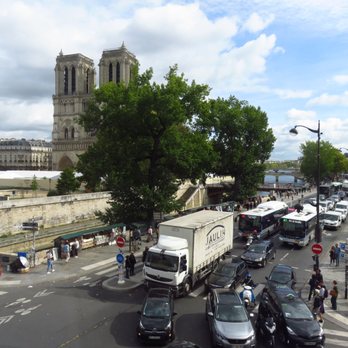 Hôtel Notre-Dame - Corner "double room with view" - #22 - Hotels Near Me - Paris, 75 Hôtel Notre-Dame - Corner "double room with view" - #22 - Hotels Near Me - Paris, 75